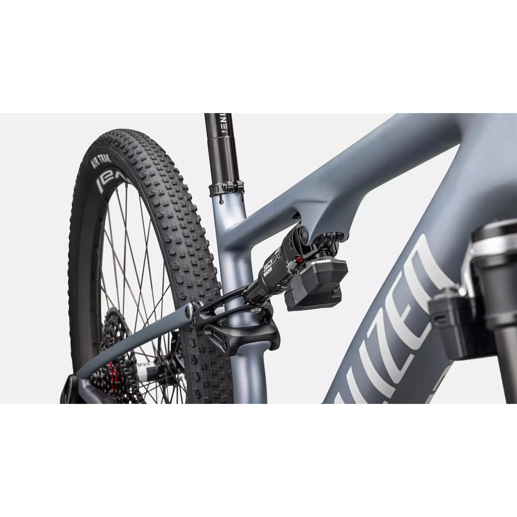 Epic 8 Pro  - SRAM X0 AXS, RockShox Ultimate Flight Attendant